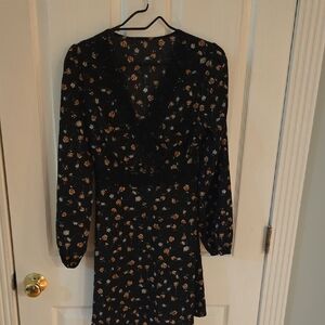 Black Floral V-Neck Long Sleeve Dress